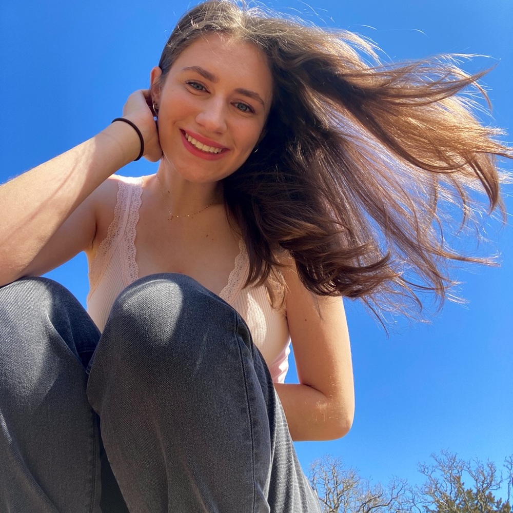 Meet your Posher, Lily